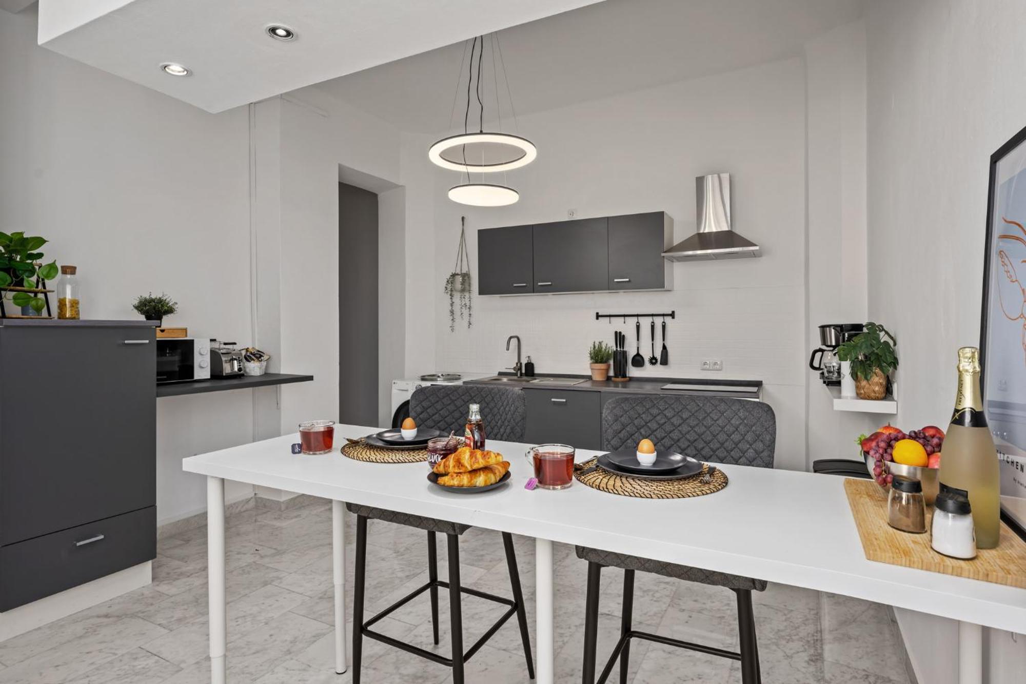 Ferienwohnung Blassdoerfer - Modernes Apartment In Bester Lage Und 93 Qm2 Bad Kissingen Luaran gambar